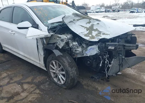 2018 Hyundai Sonata Se z USA, uszkodzony, nr VIN 5NPE24AF9JH615600